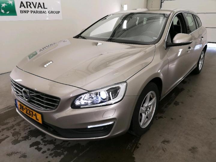 VOLVO V60 2016 yv1fw7481g1325598