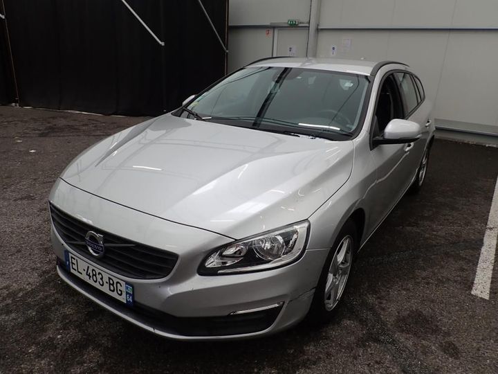 VOLVO V60 2017 yv1fw7481h1336328