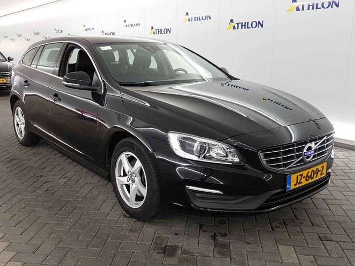 VOLVO V60 2016 yv1fw7481h1336419