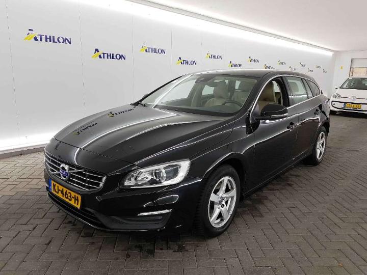 VOLVO V60 2016 yv1fw7481h1339478