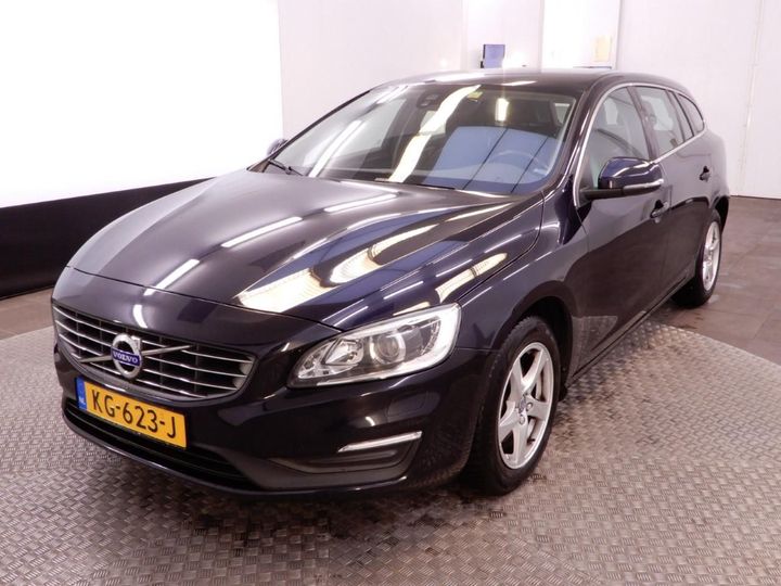 VOLVO V60 2016 yv1fw7481h1339618