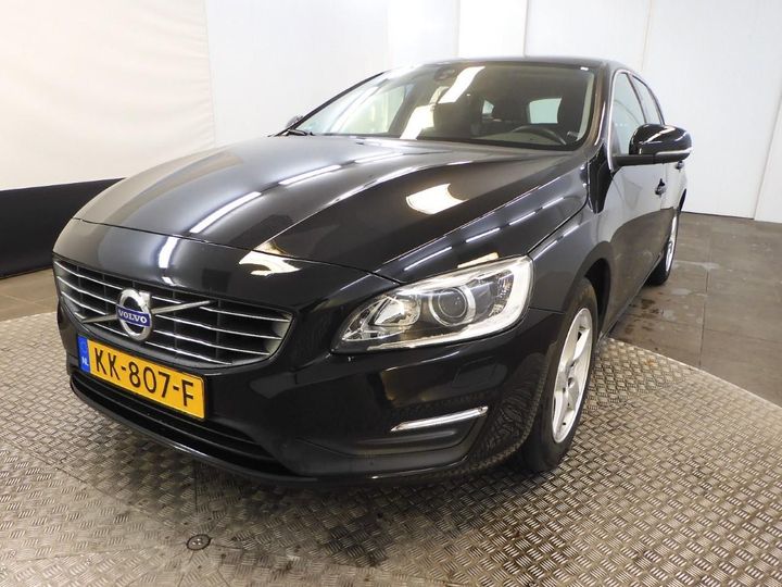 VOLVO V60 2016 yv1fw7481h1343707