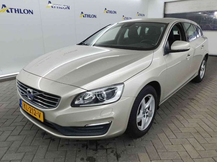 VOLVO V60 2016 yv1fw7481h1344694