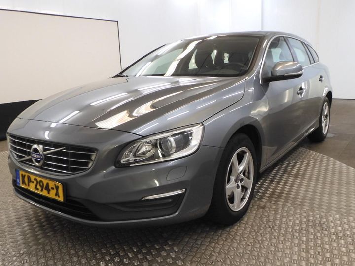 VOLVO V60 2016 yv1fw7481h1348032