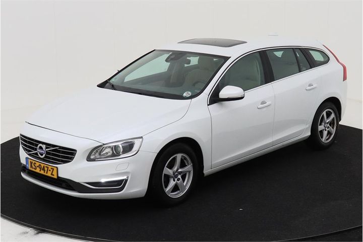 VOLVO V60 2016 yv1fw7481h1350465