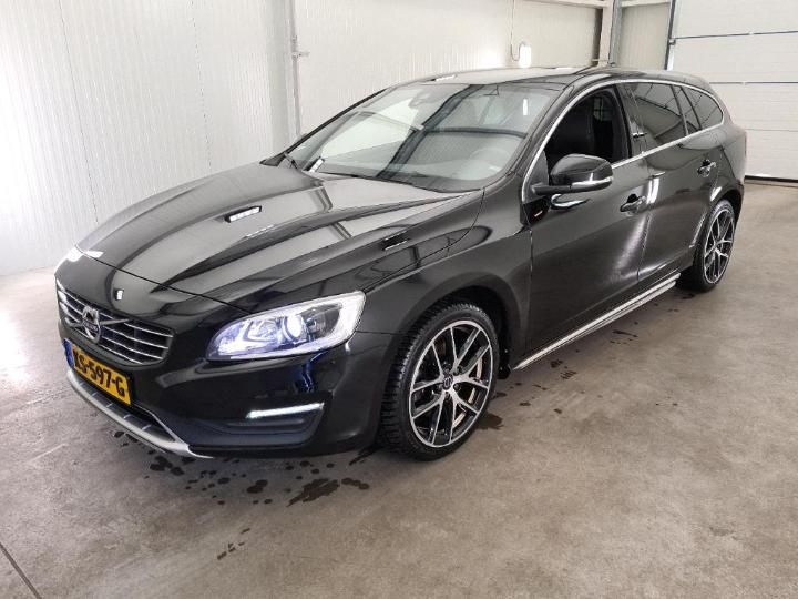 VOLVO V60 2016 yv1fw7481h1351560