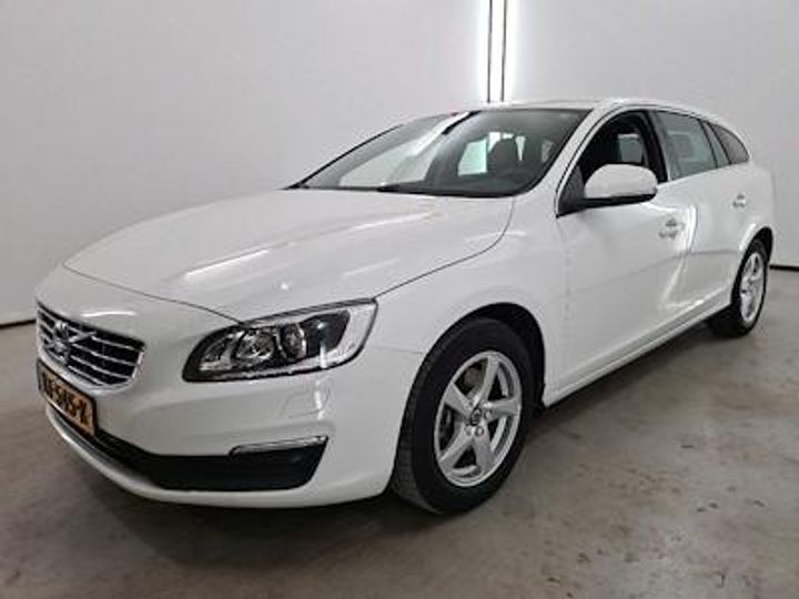 VOLVO V60 2016 yv1fw7481h1353729