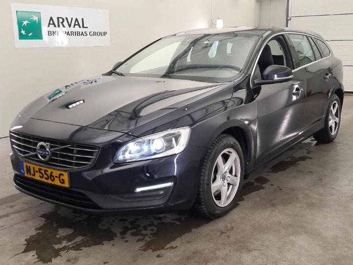 VOLVO V60 2017 yv1fw7481h1361612