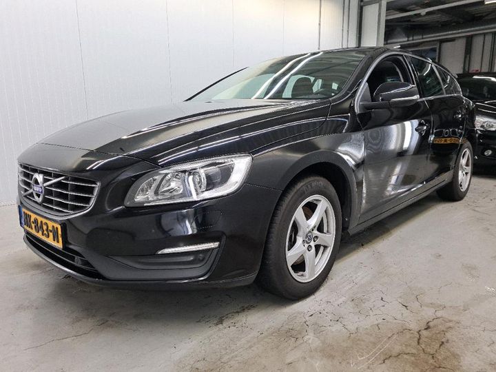 VOLVO V60 2017 yv1fw7481h1361856