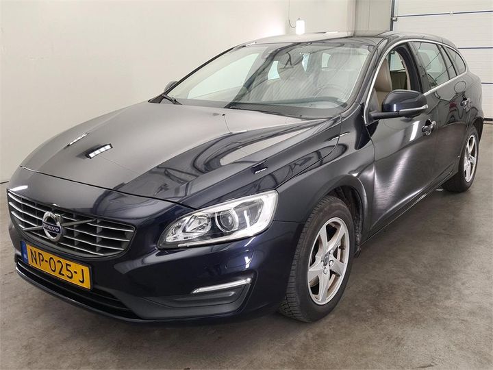 VOLVO V60 2017 yv1fw7481h1368410