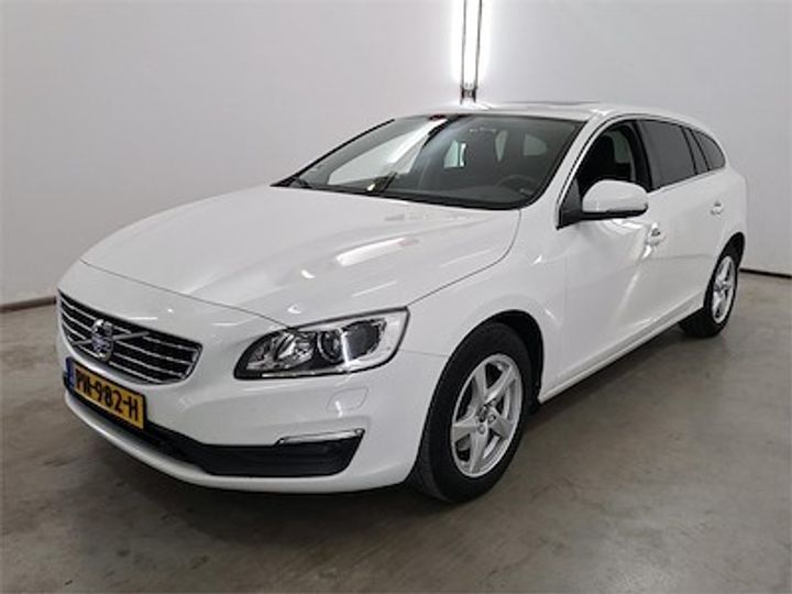 VOLVO V60 2017 yv1fw7481j2377620