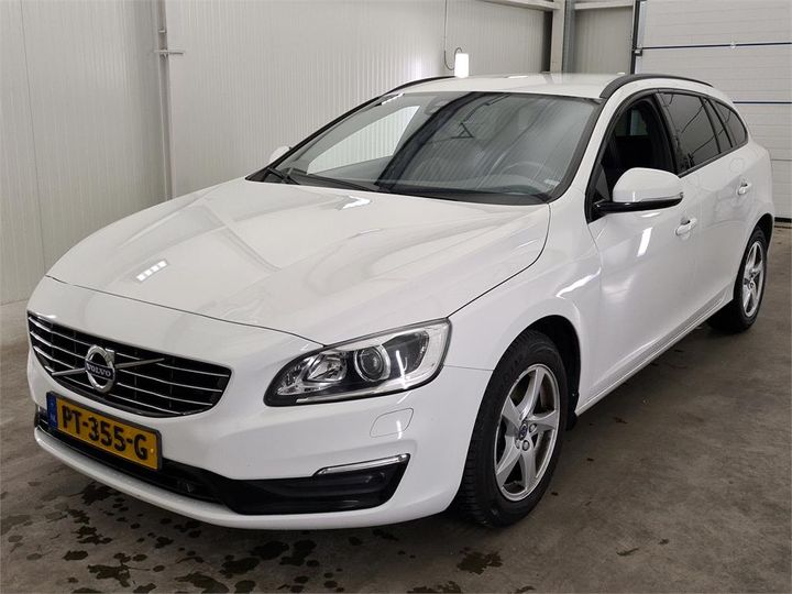 VOLVO V60 2017 yv1fw7481j2381469