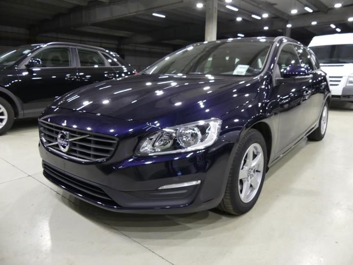 VOLVO V60 2017 yv1fw7481j2384141