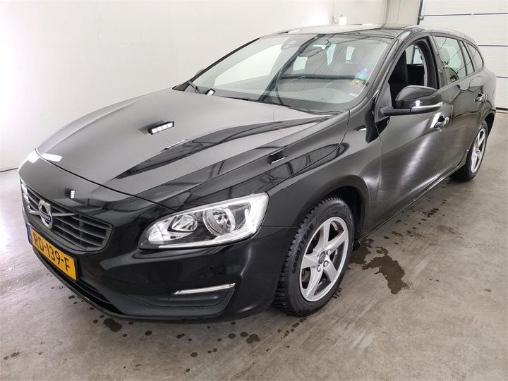 VOLVO V60 2017 yv1fw7481j2386002