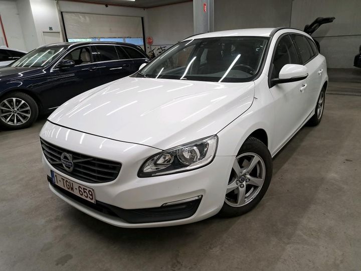 VOLVO V60 2017 yv1fw7481j2387408