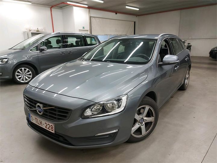 VOLVO V60 2017 yv1fw7481j2389279