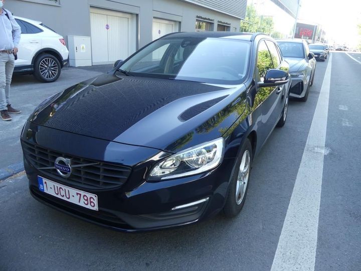 VOLVO V60 2018 yv1fw7481j2395904