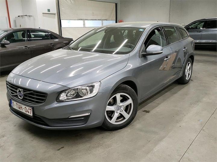 VOLVO V60 2018 yv1fw7481j2397668