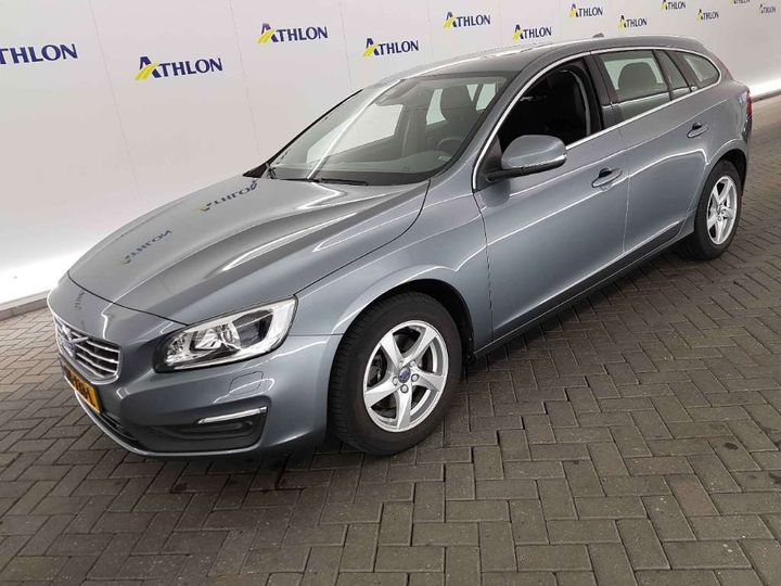 VOLVO V60 2018 yv1fw7481j2400397