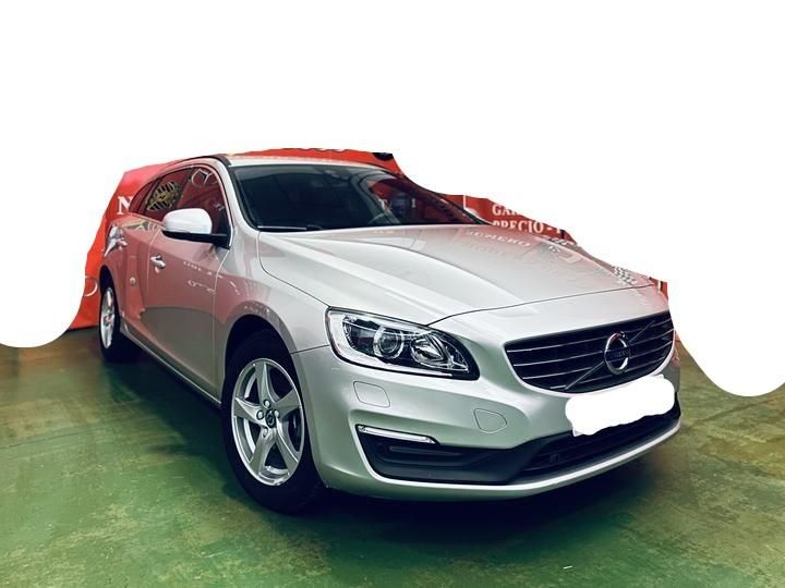 VOLVO V60 2018 yv1fw7481j2405975