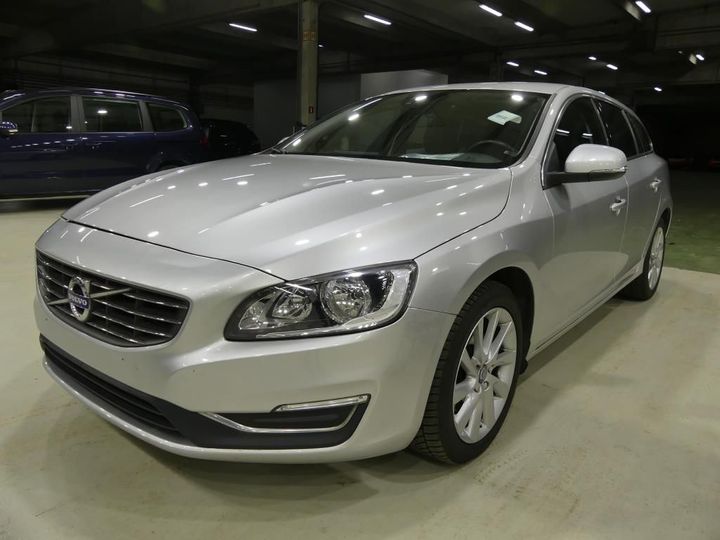 VOLVO V60 2016 yv1fw74c1g1315352