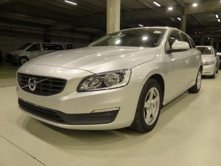 VOLVO V60 2016 yv1fw74c1g1315775