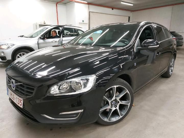 VOLVO V60 2017 yv1fw74c1g1316055