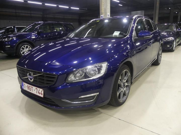 VOLVO V60 2016 yv1fw74c1g1317107