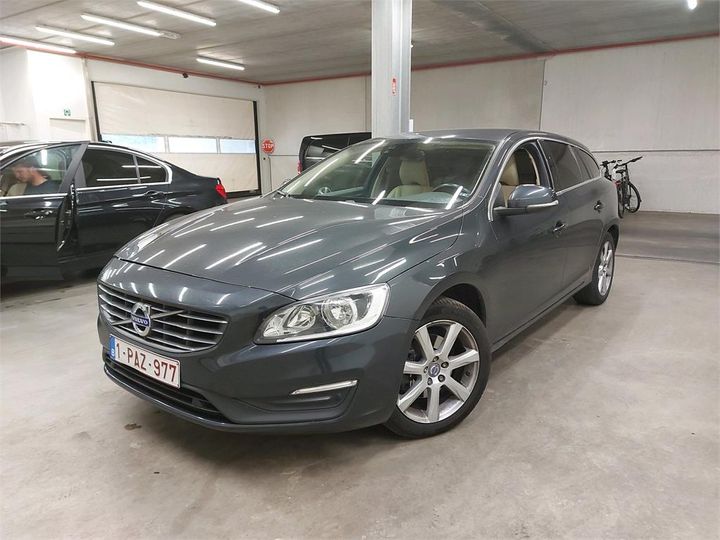 VOLVO V60 2016 yv1fw74c1h1329952