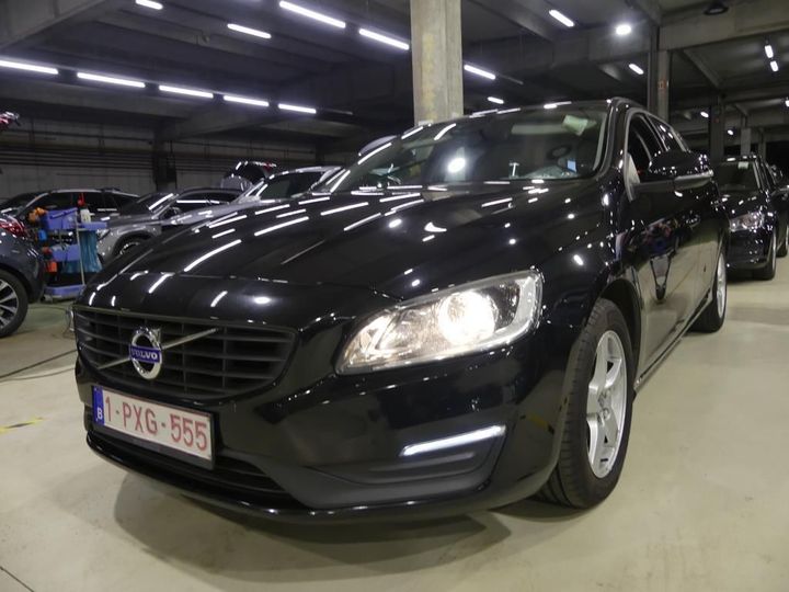 VOLVO V60 2016 yv1fw74c1h1330373