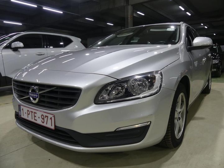 VOLVO V60 2016 yv1fw74c1h1341835