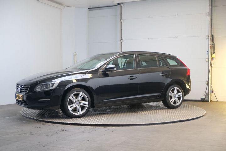 VOLVO V60 2016 yv1fw74c1h1343804