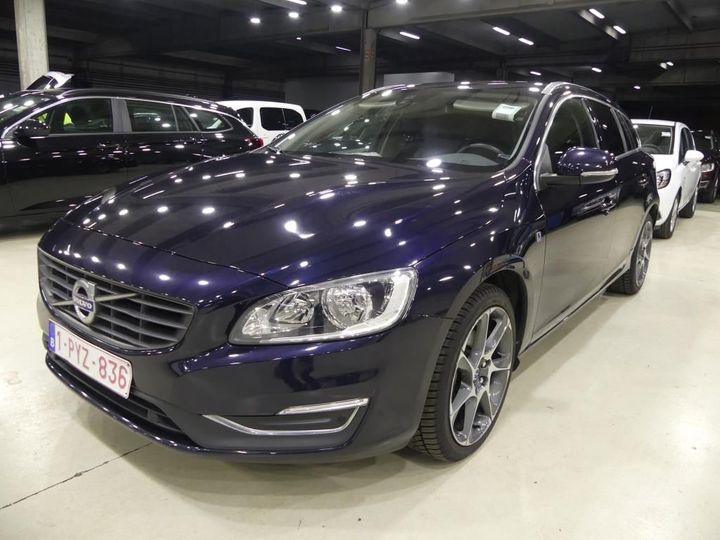 VOLVO V60 2016 yv1fw74c1h1346290