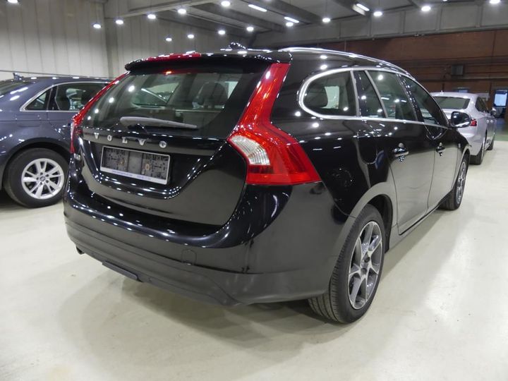 VOLVO V60 2016 yv1fw74c1h1346319