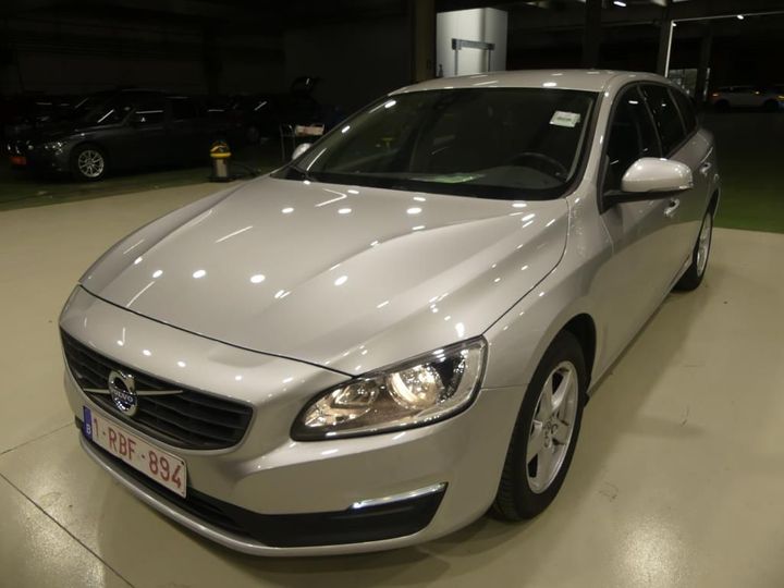 VOLVO V60 2016 yv1fw74c1h1349410