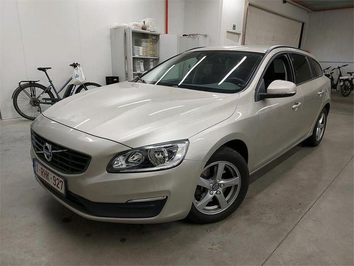 VOLVO V60 2016 yv1fw74c1h1351781