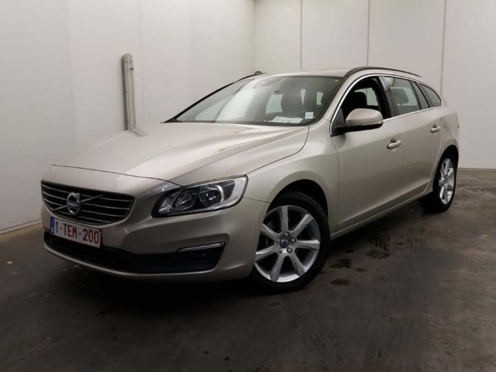 VOLVO V60 2017 yv1fw74c1h1352536