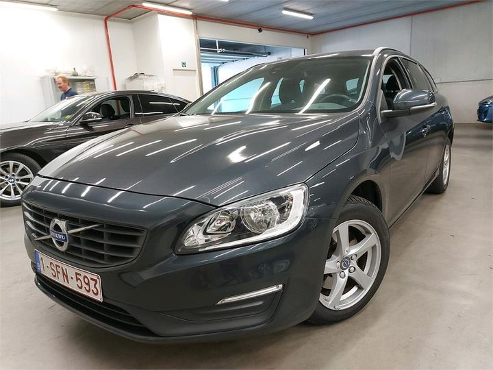 VOLVO V60 2017 yv1fw74c1h1372085