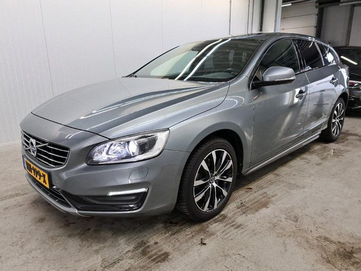 VOLVO V60 2018 yv1fw74c1h1372119