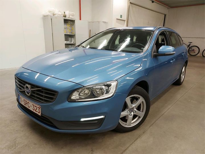 VOLVO V60 2017 yv1fw74c1h1372847