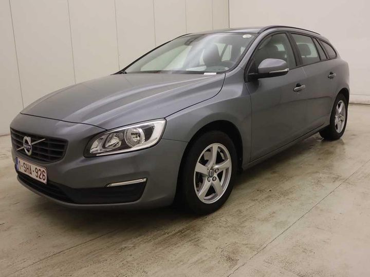 VOLVO V60 2017 yv1fw74c1j2375256