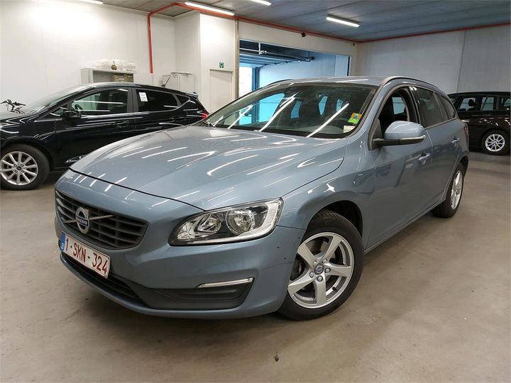 VOLVO V60 2017 yv1fw74c1j2376187