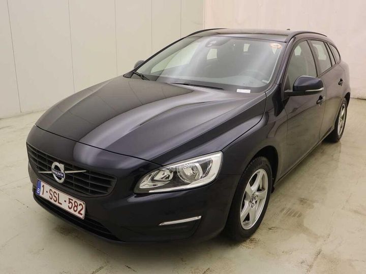 VOLVO V60 2017 yv1fw74c1j2377730