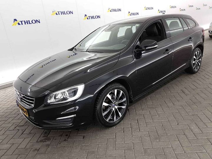 VOLVO V60 2017 yv1fw74c1j2381190