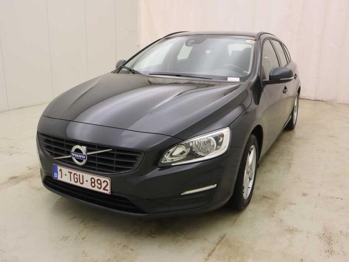 VOLVO V60 2017 yv1fw74c1j2385980