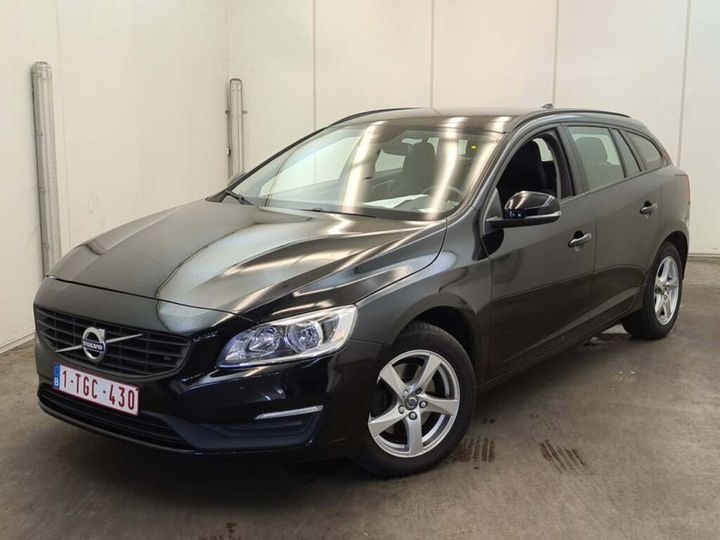 VOLVO V60 2017 yv1fw74c1j2386166