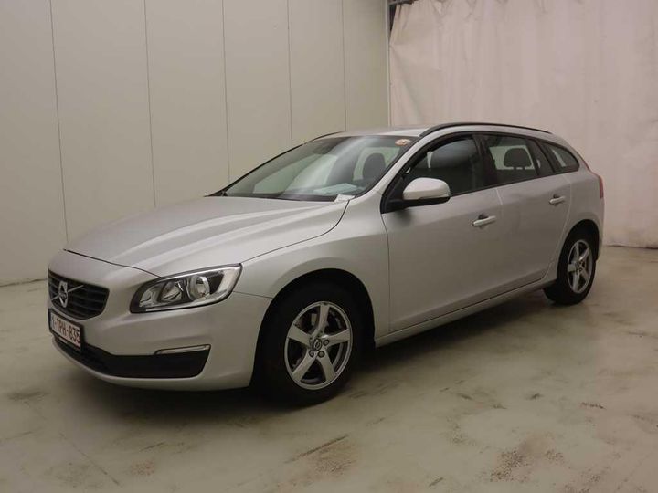 VOLVO V60 2018 yv1fw74c1j2389368