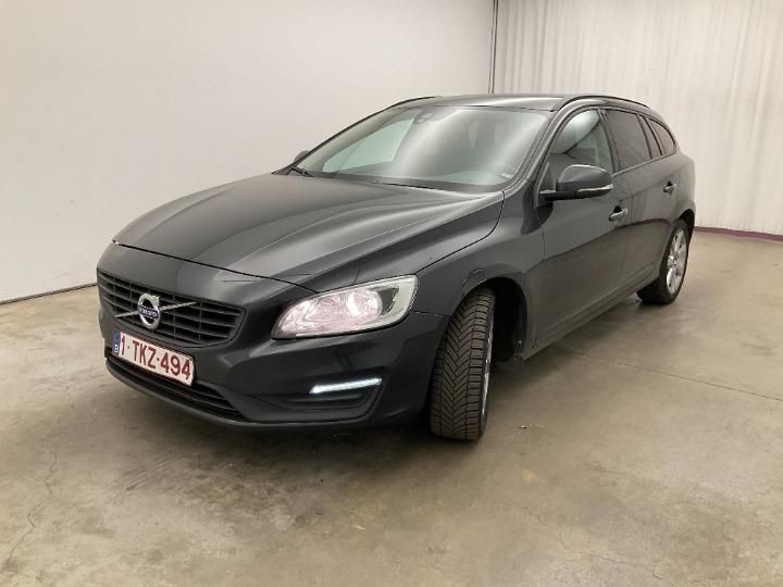 VOLVO V60 ESTATE 2017 yv1fw74c1j2390862