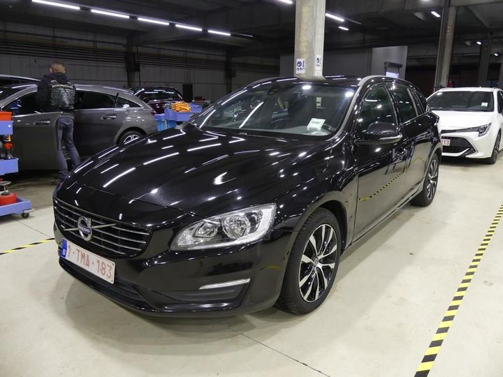 VOLVO V60 2017 yv1fw74c1j2391076