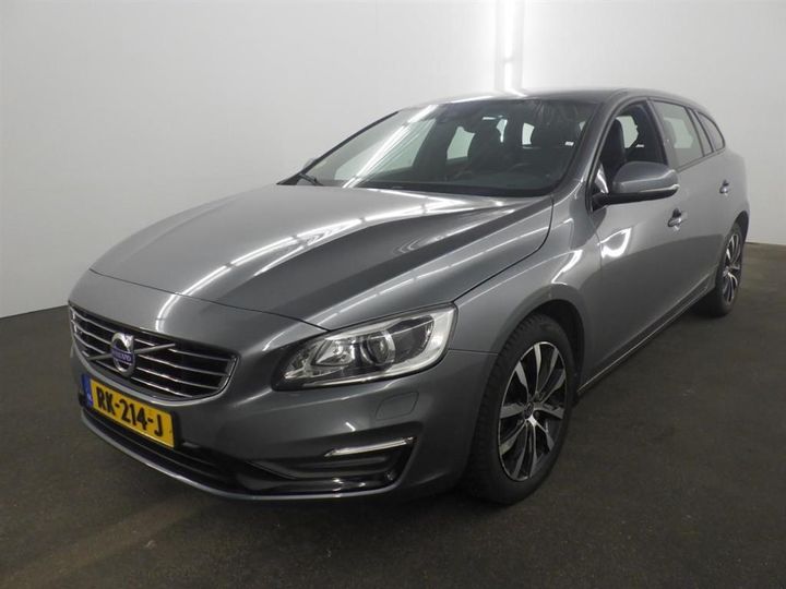 VOLVO V60 2017 yv1fw74c1j2391623